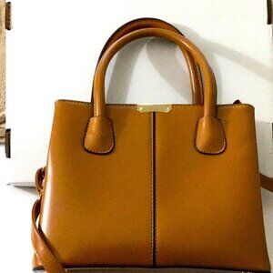 Boutique No Brand  Beautiful Purse Burberry tan color (NOT BURBERRY) Please READ